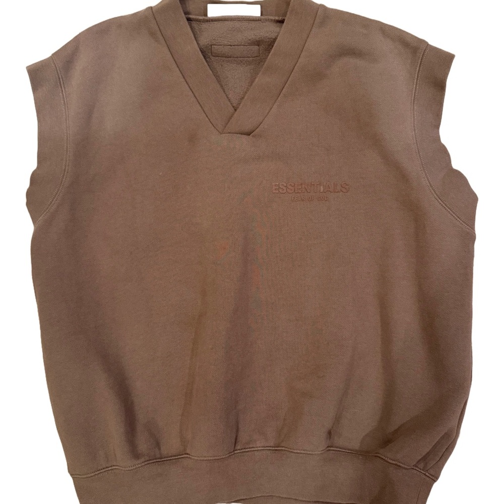 Essentials V-Neck Sleeveless Top in Brown